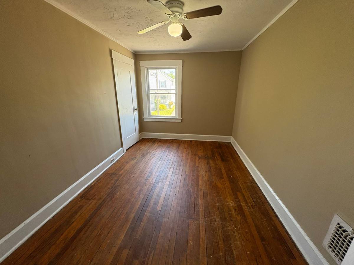 House for rent at 4960 E 84th St, Cleveland, OH 44125