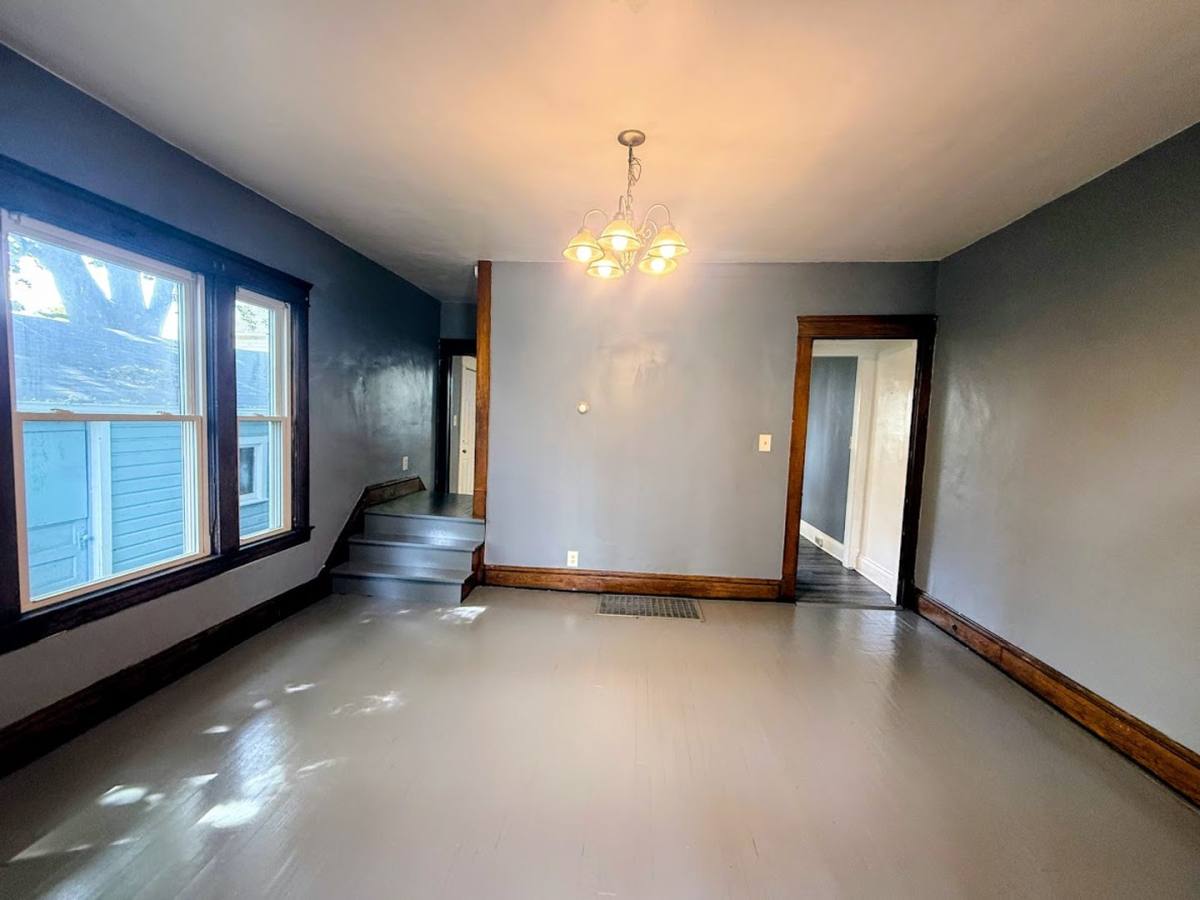 Apartment for rent at 915 Highland Rd NE, Canton, OH 44704