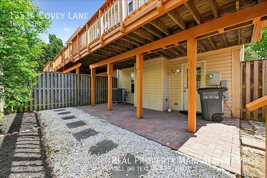 Townhouse for rent at 13514 Covey Lane, Clifton, VA 20124