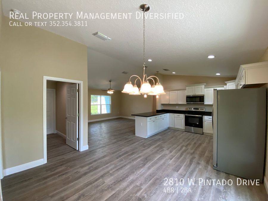 House for rent at 2810 W Pintado Dr, Dunnellon, FL 34434