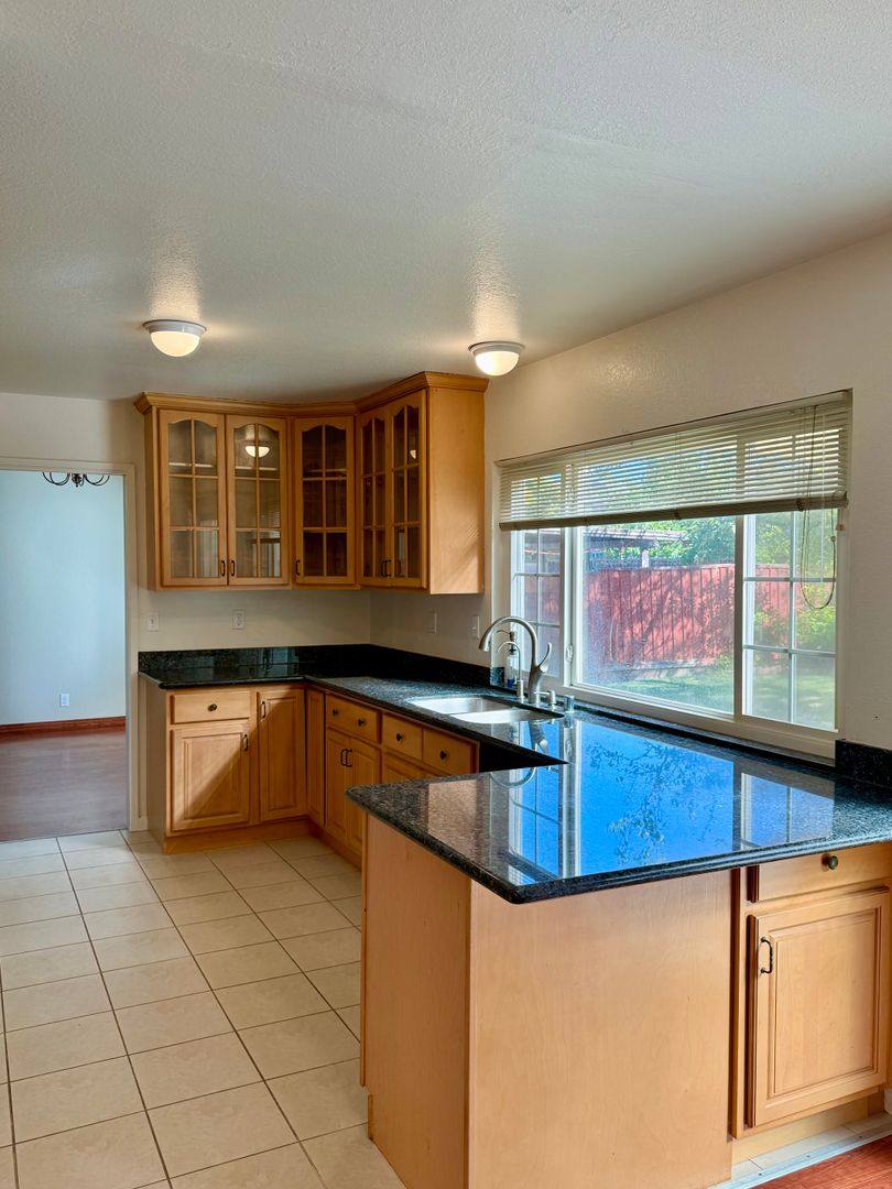 House for rent at 5007 Anaheim Loop, Union City, CA 94587