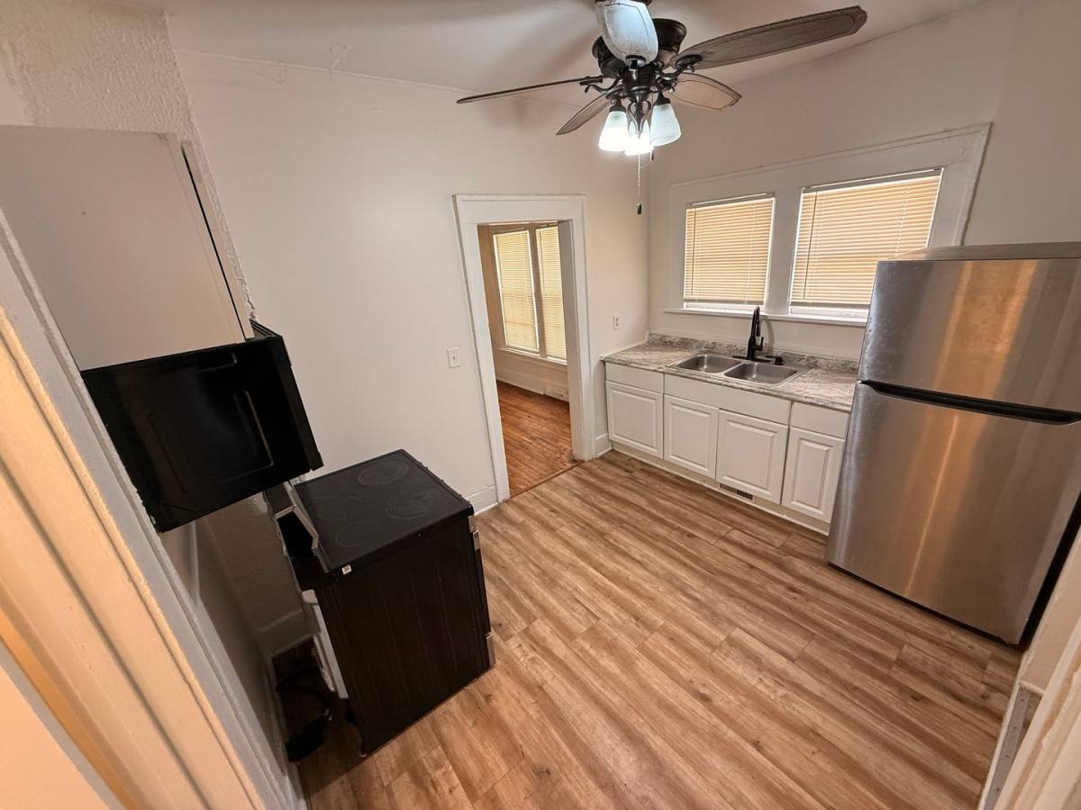 House for rent at 1311 E Nevada St, Highland Park, MI 48203