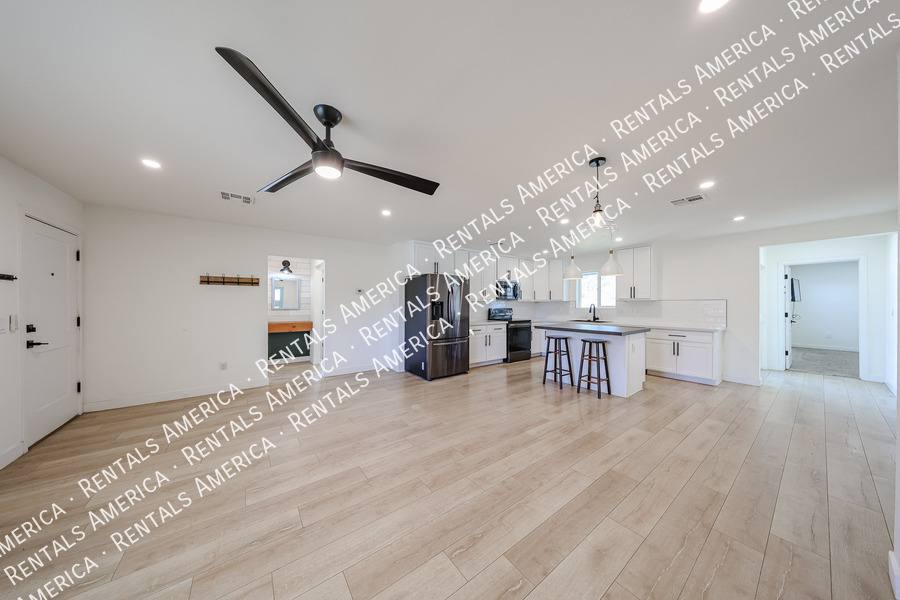 House for rent at 1909 E Indianola Ave, Phoenix, AZ 85016