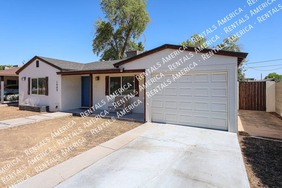 House for rent at 1909 E Indianola Ave, Phoenix, AZ 85016