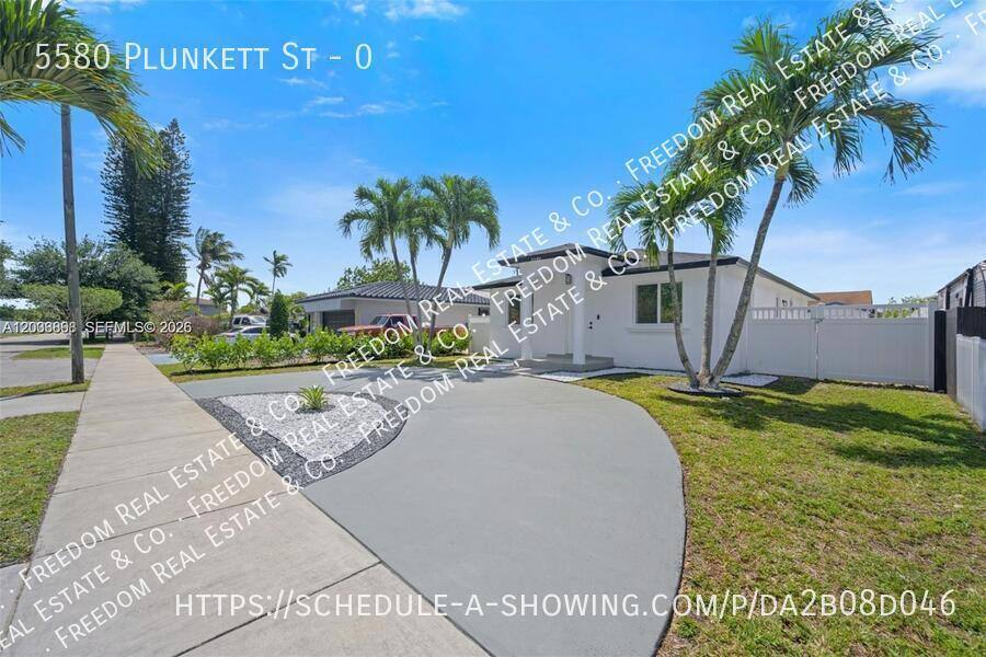 Apartment for rent at 5580 Plunkett St, Hollywood, FL 33021