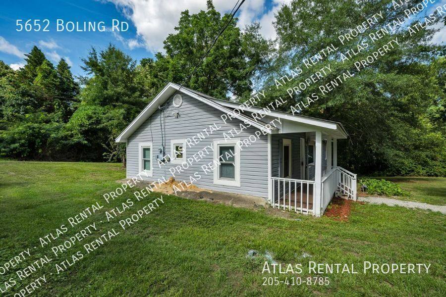House for rent at 5652 Boling Rd, Mount Olive, AL 35117