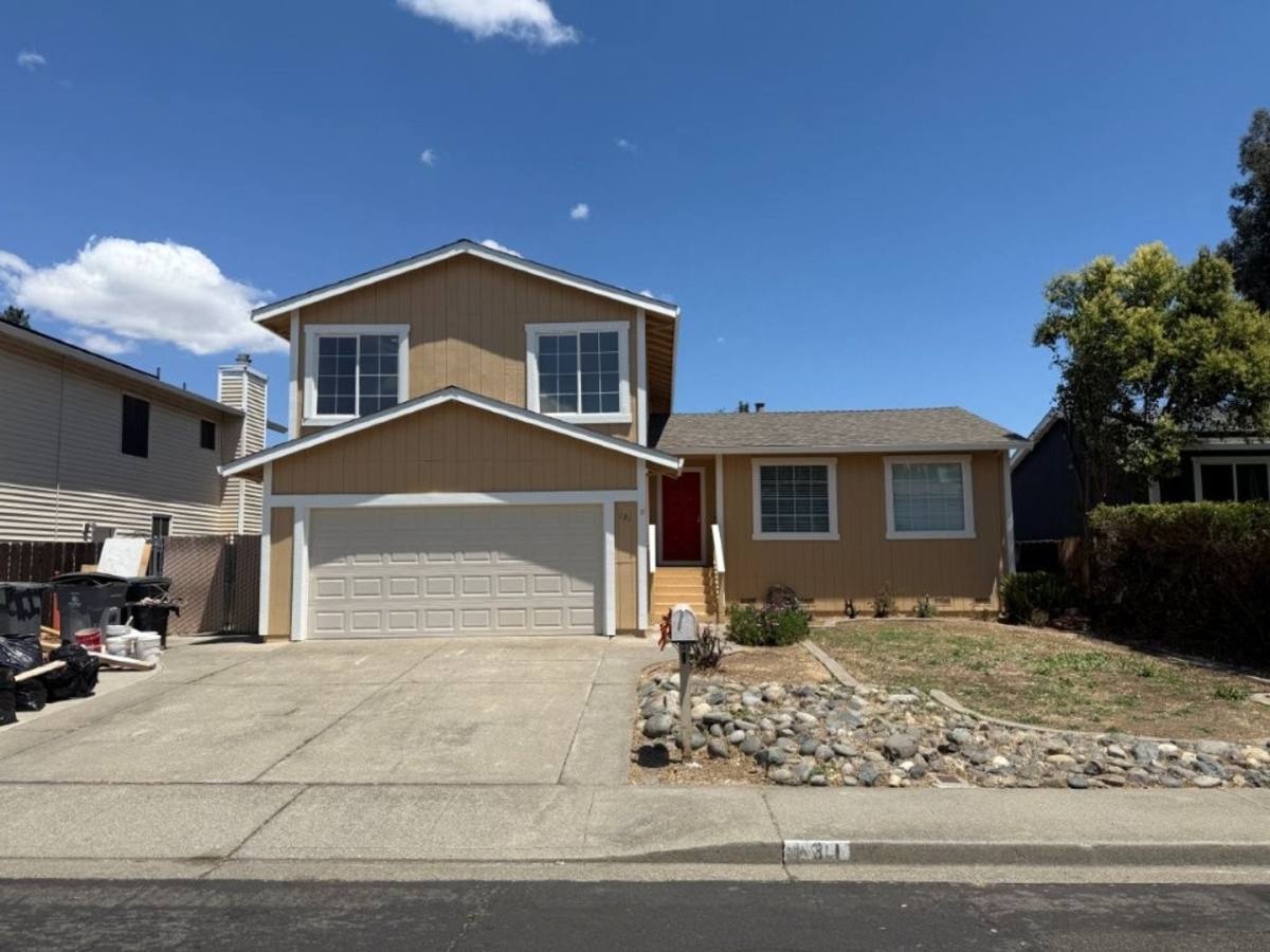 House for rent at 131 Glasgow Way, Vacaville, CA 95687