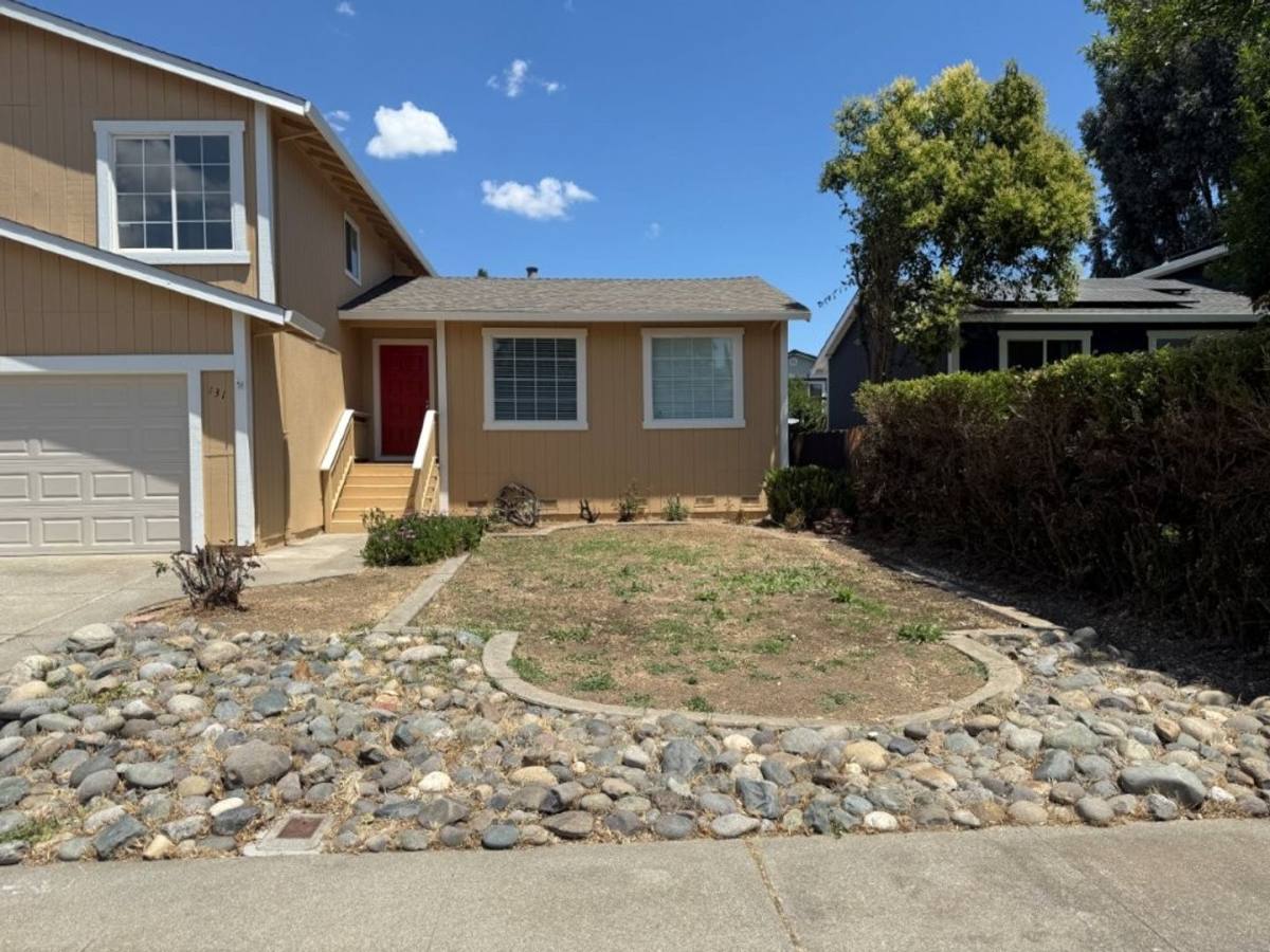 House for rent at 131 Glasgow Way, Vacaville, CA 95687