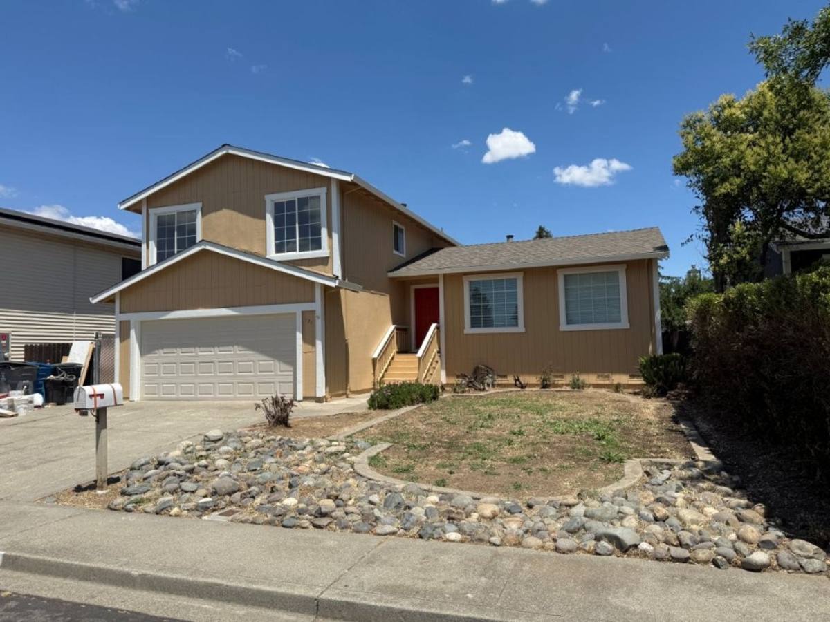 House for rent at 131 Glasgow Way, Vacaville, CA 95687