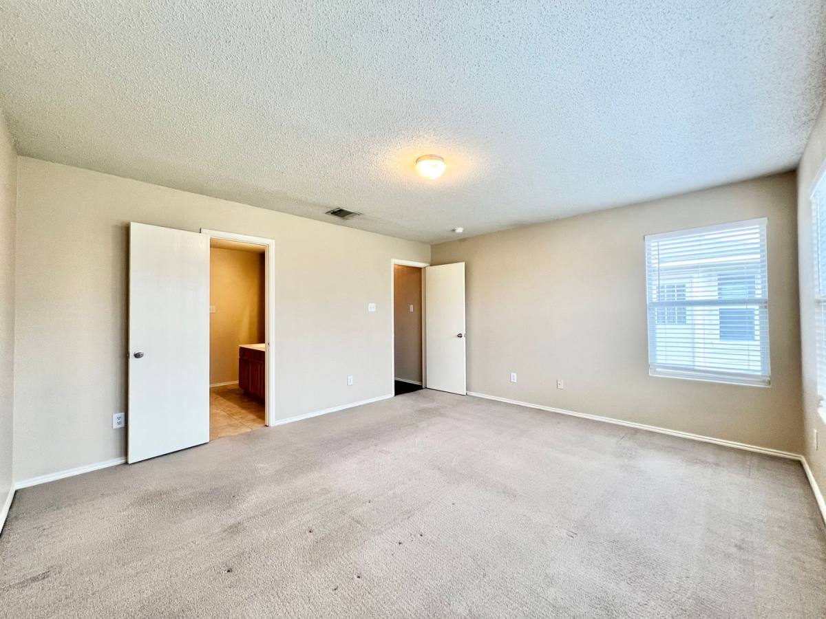 House for rent at 9925 George Washington Dr, McKinney, TX 75072