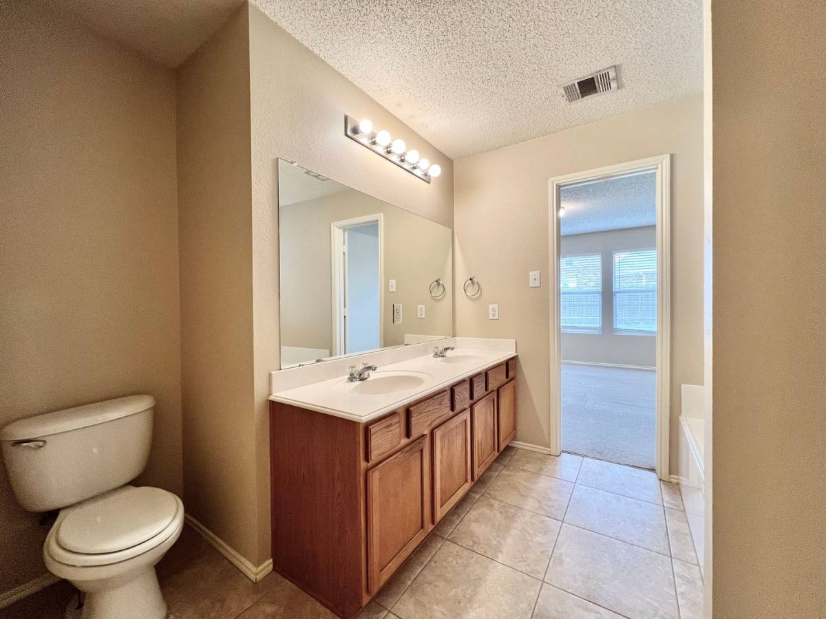 House for rent at 9925 George Washington Dr, McKinney, TX 75072