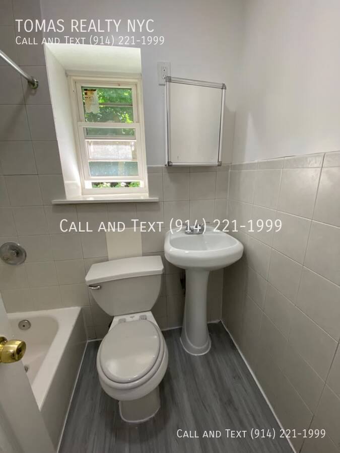 Apartment for rent at 53 Glenwood Ave 3A #3A, Yonkers, NY 10701