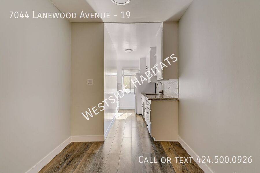 Apartment for rent at 7044 Lanewood Ave #19, Los Angeles, CA 90028