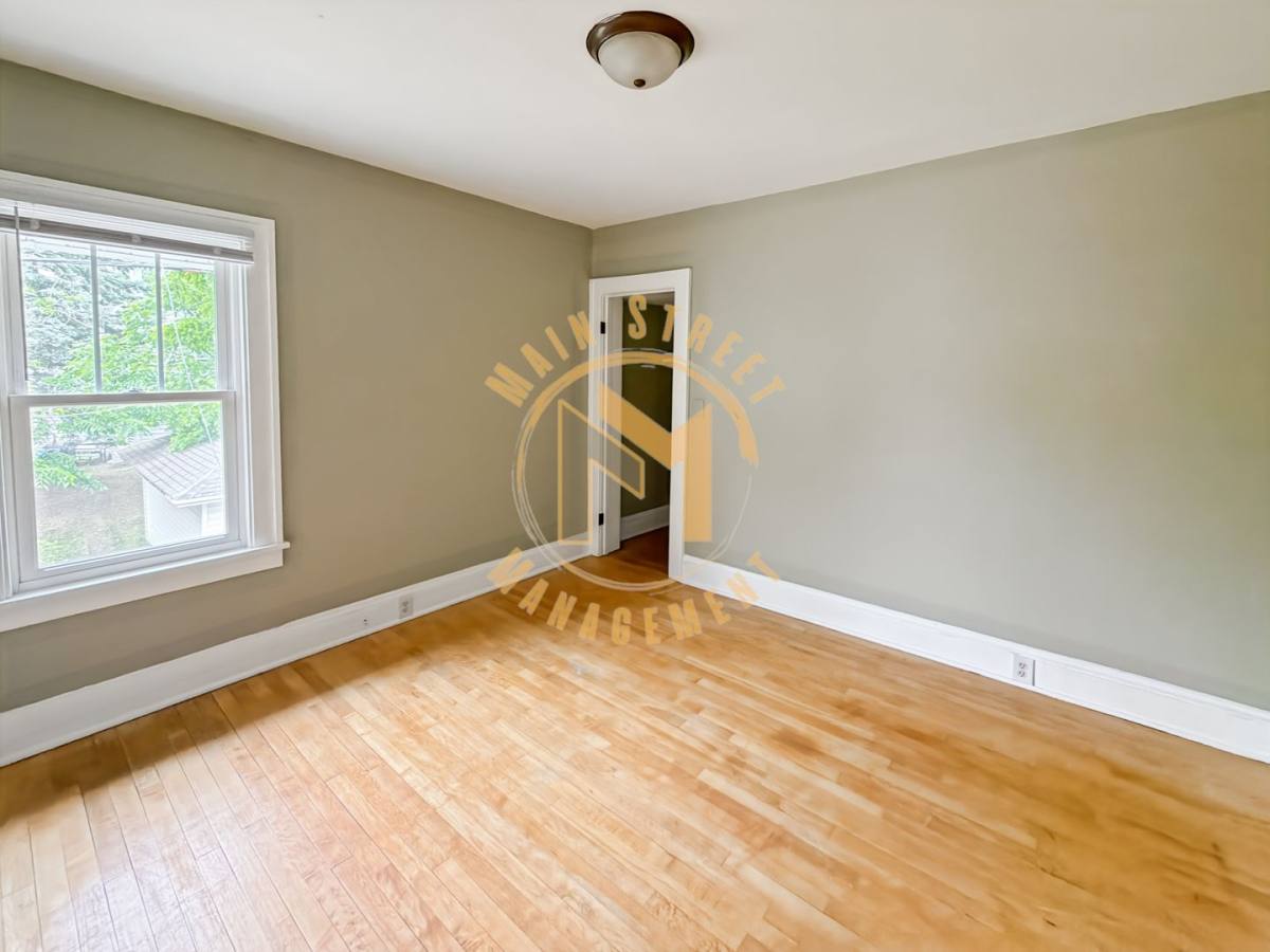 Apartment for rent at 210 Bay St, Oshkosh, WI 54901