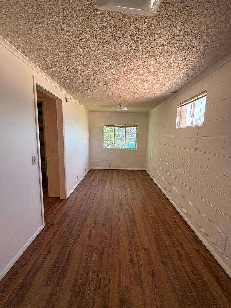Apartment for rent at 1620 1 2 N Grand, Enid, OK 73701