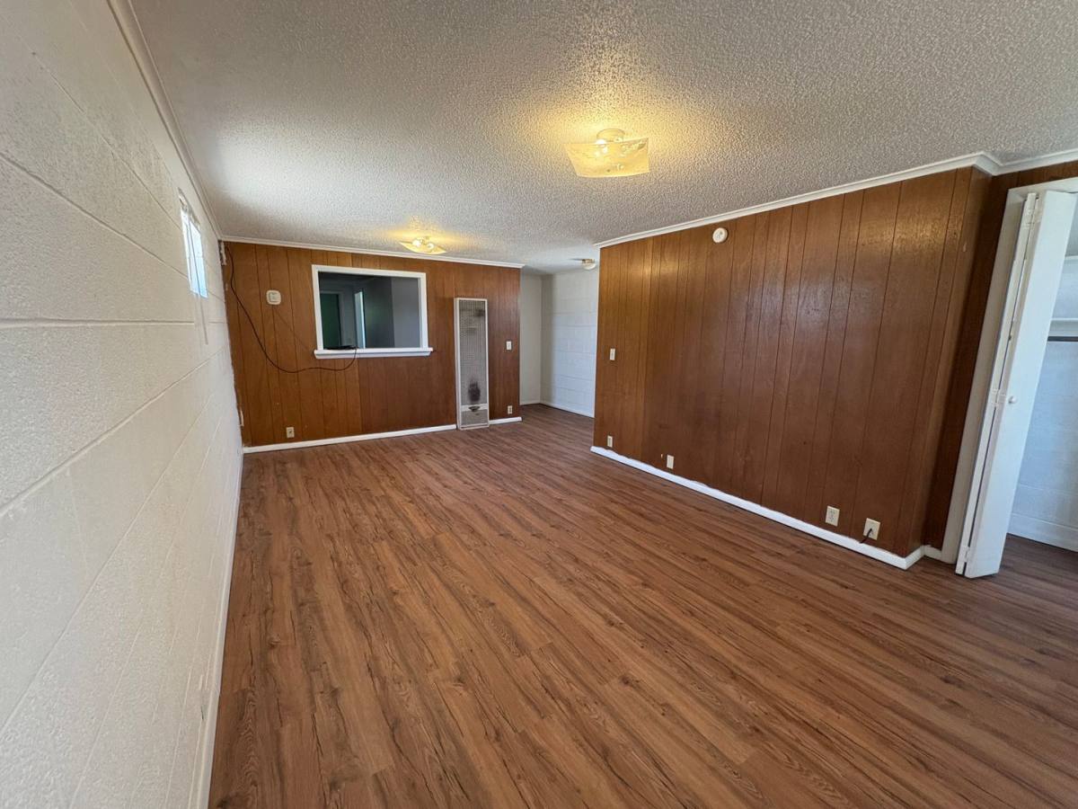 Apartment for rent at 1620 1 2 N Grand, Enid, OK 73701
