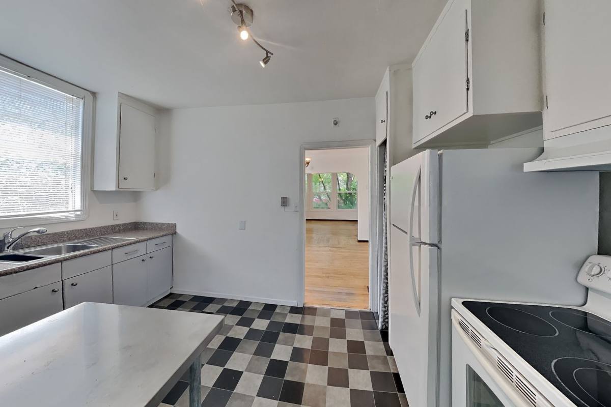 Apartment for rent at 1716 Marin St, Vallejo, CA 94590