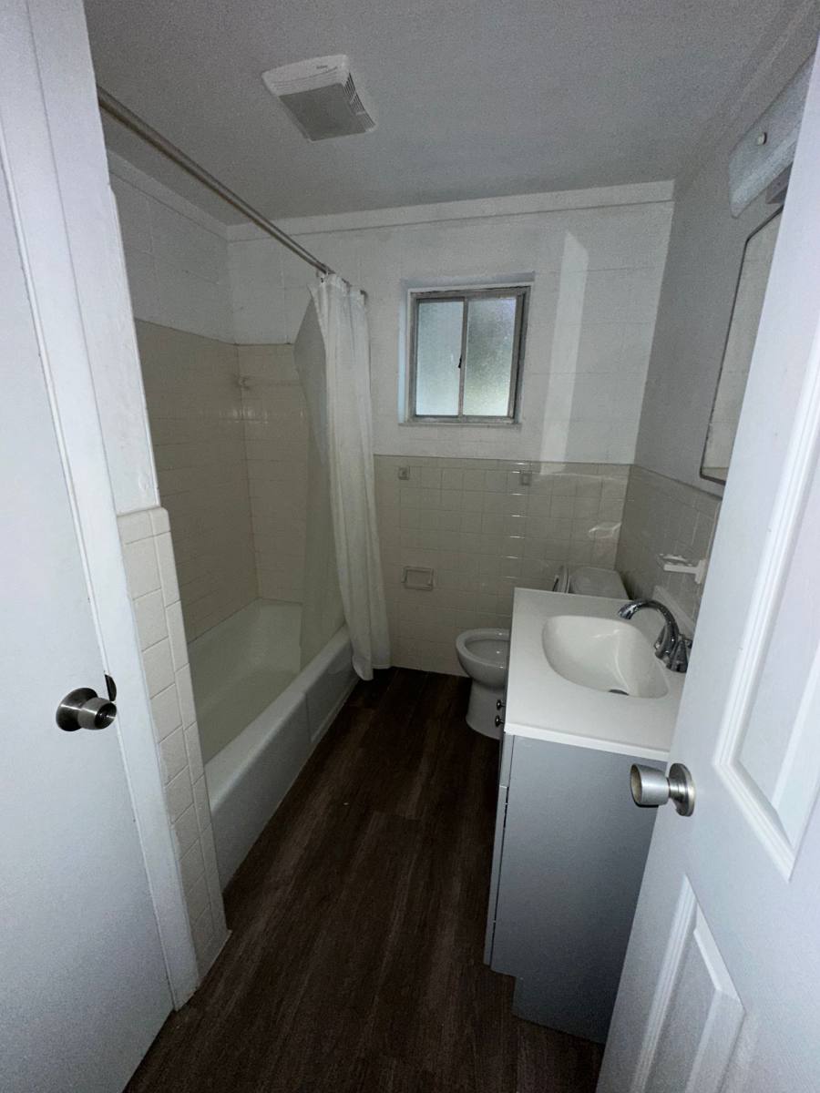 Apartment for rent at 615 E Park Ave, Tallahassee, FL 32301