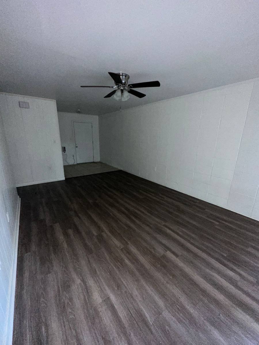 Apartment for rent at 615 E Park Ave, Tallahassee, FL 32301