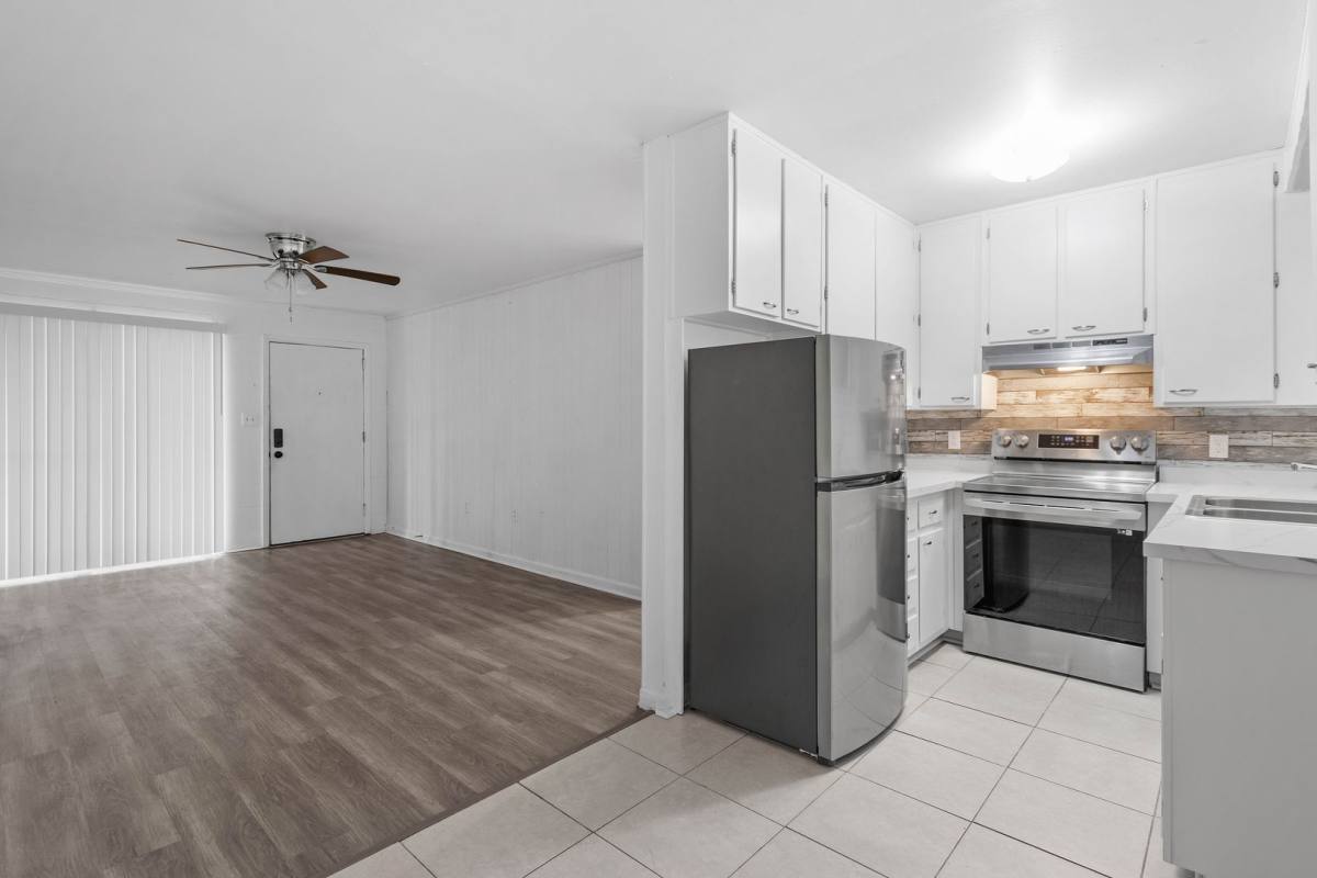 Apartment for rent at 615 E Park Ave, Tallahassee, FL 32301