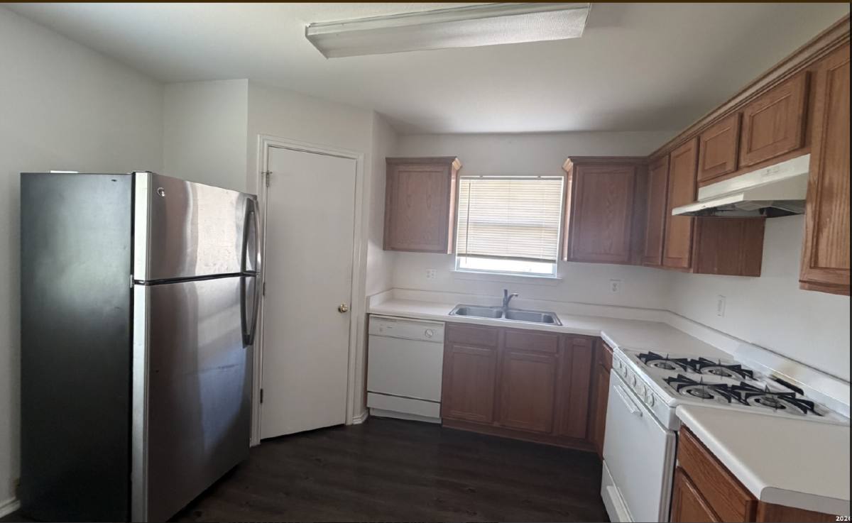House for rent at 8411 Crinum Lily Dr, Converse, TX 78109
