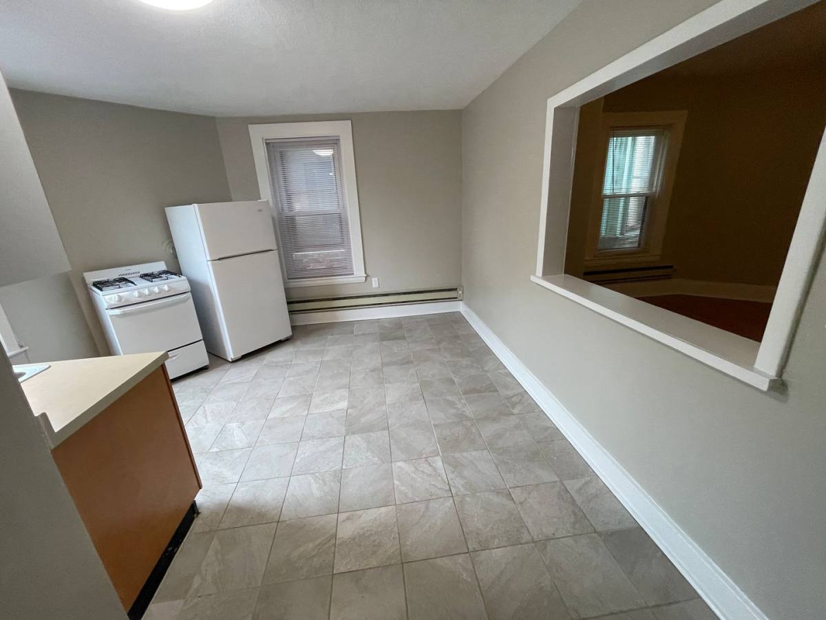 Apartment for rent at 10 Lincoln St #2, Newton Highlands, MA 02461