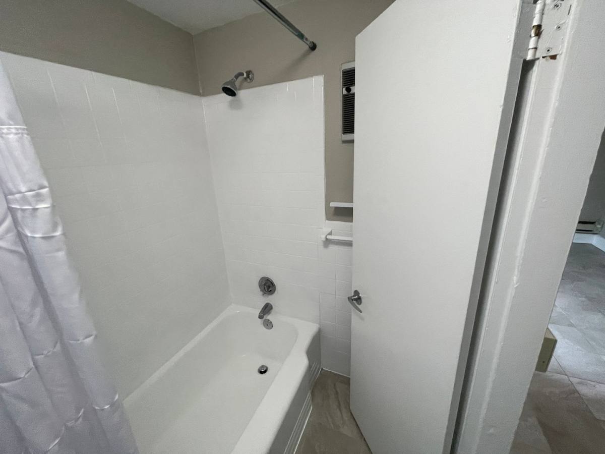 Apartment for rent at 10 Lincoln St #2, Newton Highlands, MA 02461