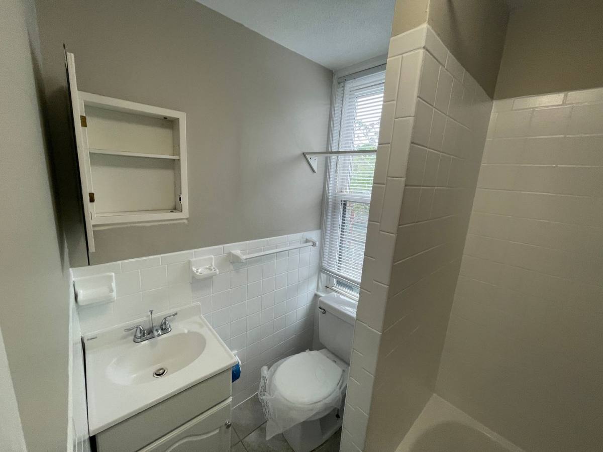 Apartment for rent at 10 Lincoln St #2, Newton Highlands, MA 02461