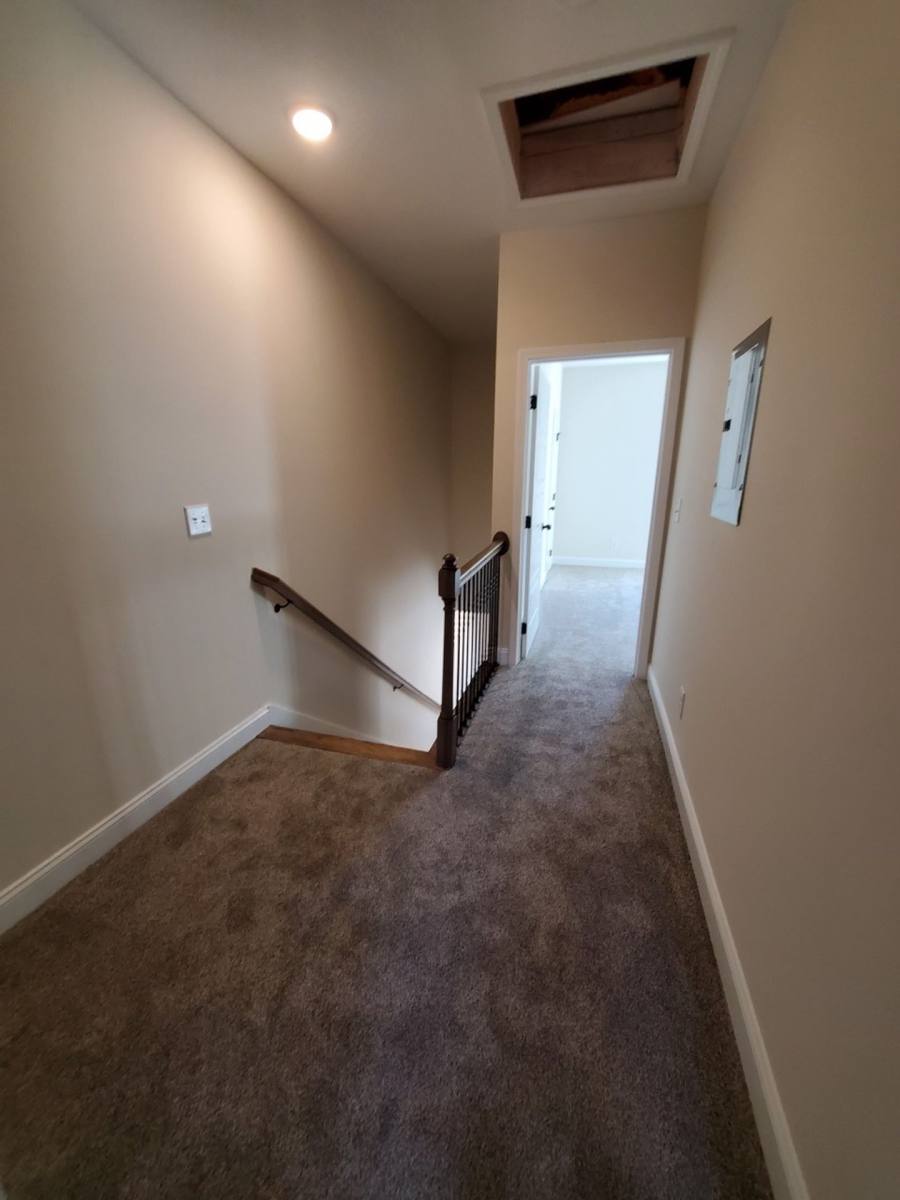 Apartment for rent at 449 Oak St, Clarksville, TN 37042