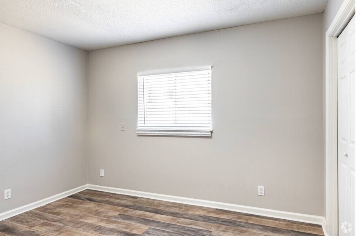 Apartment for rent at 1601 N 36th St, Saint Joseph, MO 64506