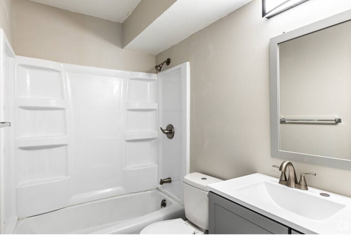 Apartment for rent at 1601 N 36th St, Saint Joseph, MO 64506
