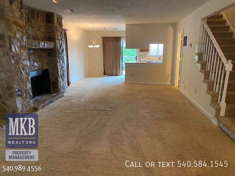 Townhouse for rent at 3377 Kelly Lane, Roanoke, VA 24018