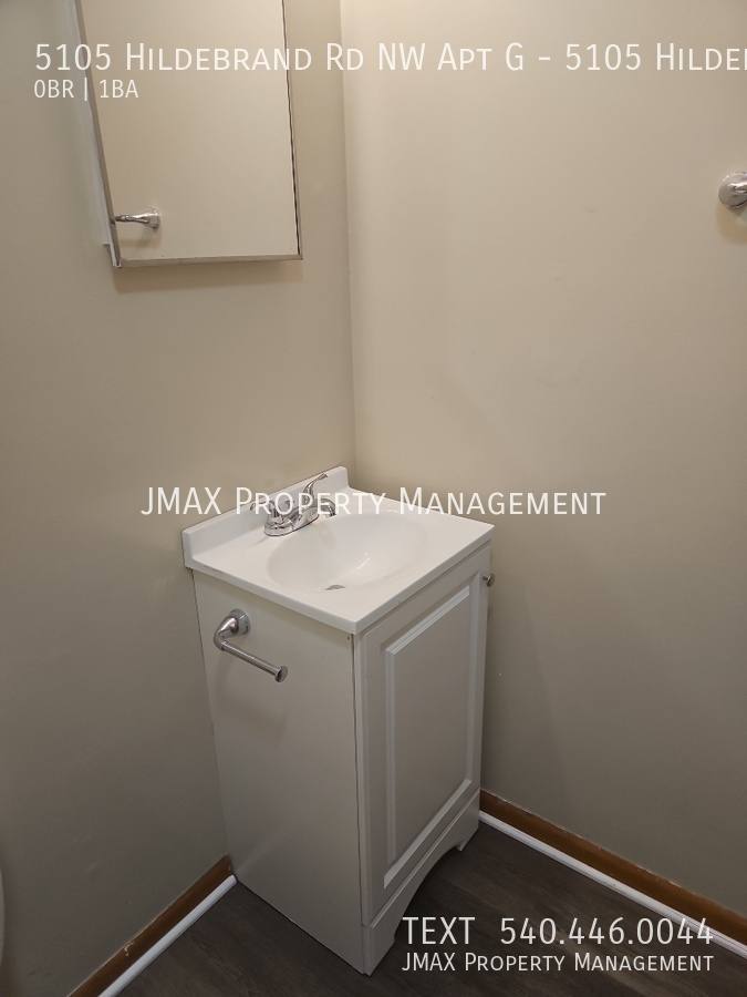 Apartment for rent at 5105 Hildebrand Rd NW #G, Roanoke, VA 24012
