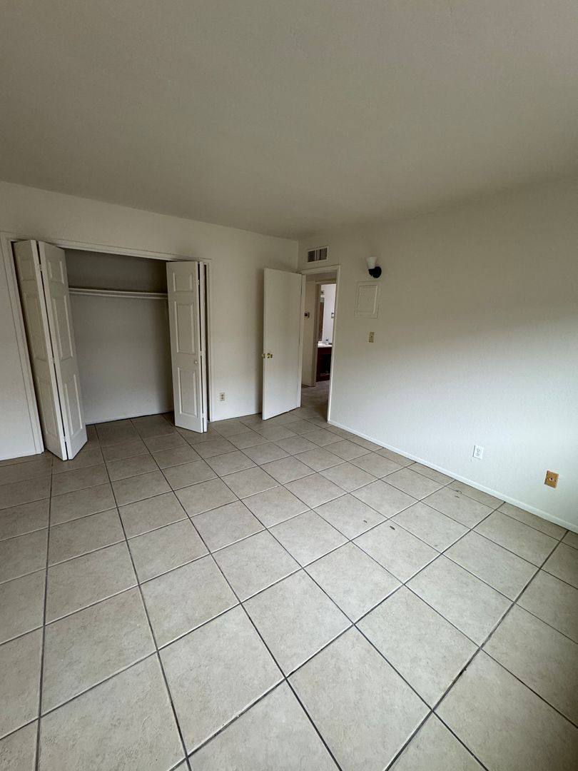 House for rent at 2873 N Fontana Ave, Tucson, AZ 85705