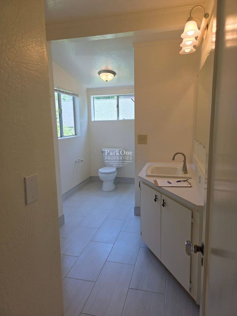 Apartment for rent at 23 Sycamore Ave, Mill Valley, CA 94941