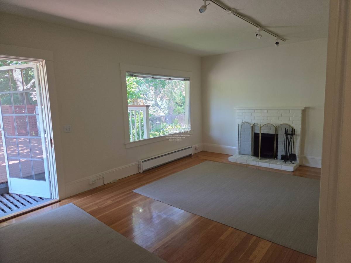 Apartment for rent at 23 Sycamore Ave, Mill Valley, CA 94941