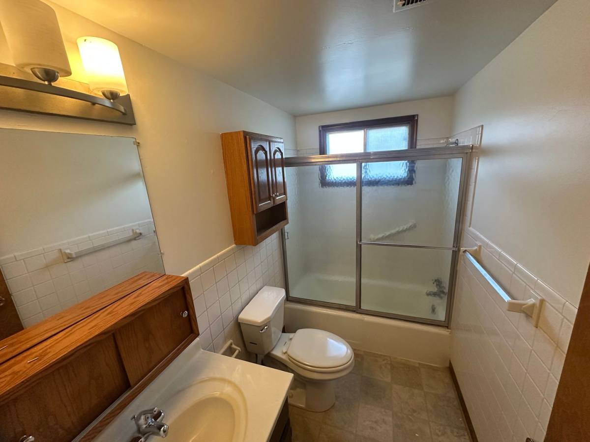 Apartment for rent at 35 N 1st St, Council Bluffs, IA 51503
