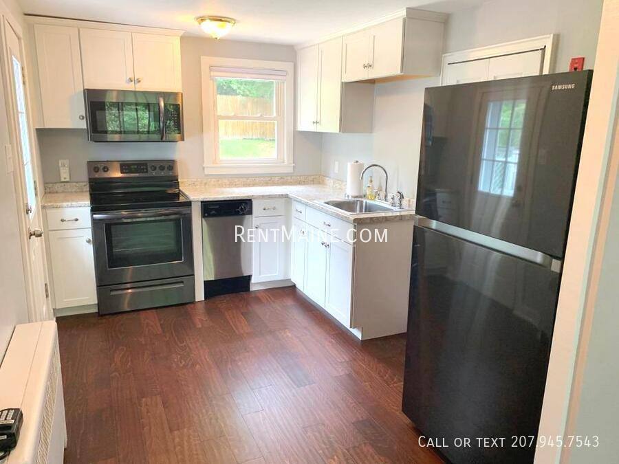 Apartment for rent at 111 Falvey St, Bangor, ME 04401