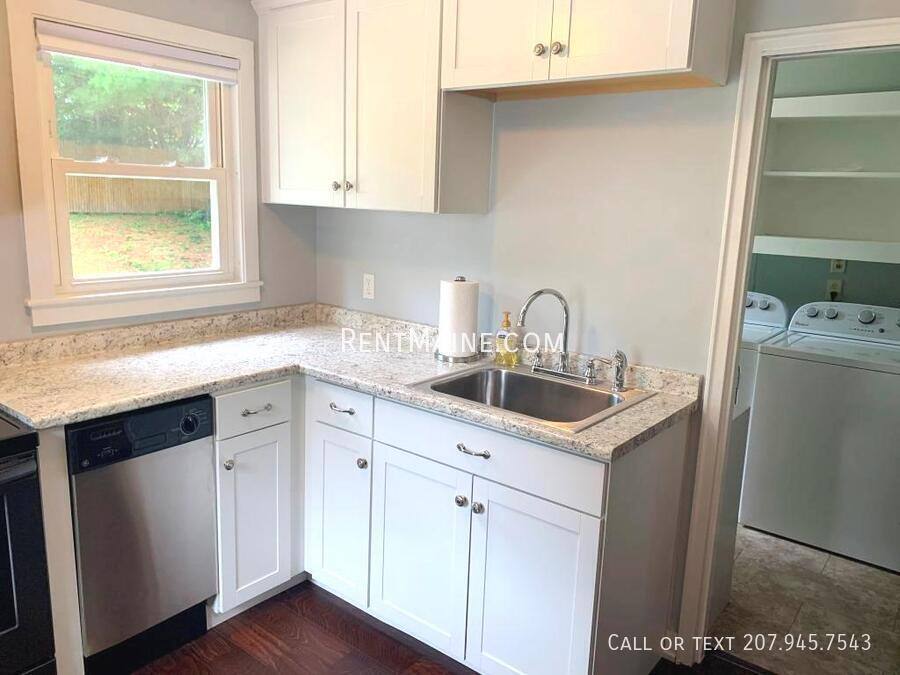 Apartment for rent at 111 Falvey St, Bangor, ME 04401