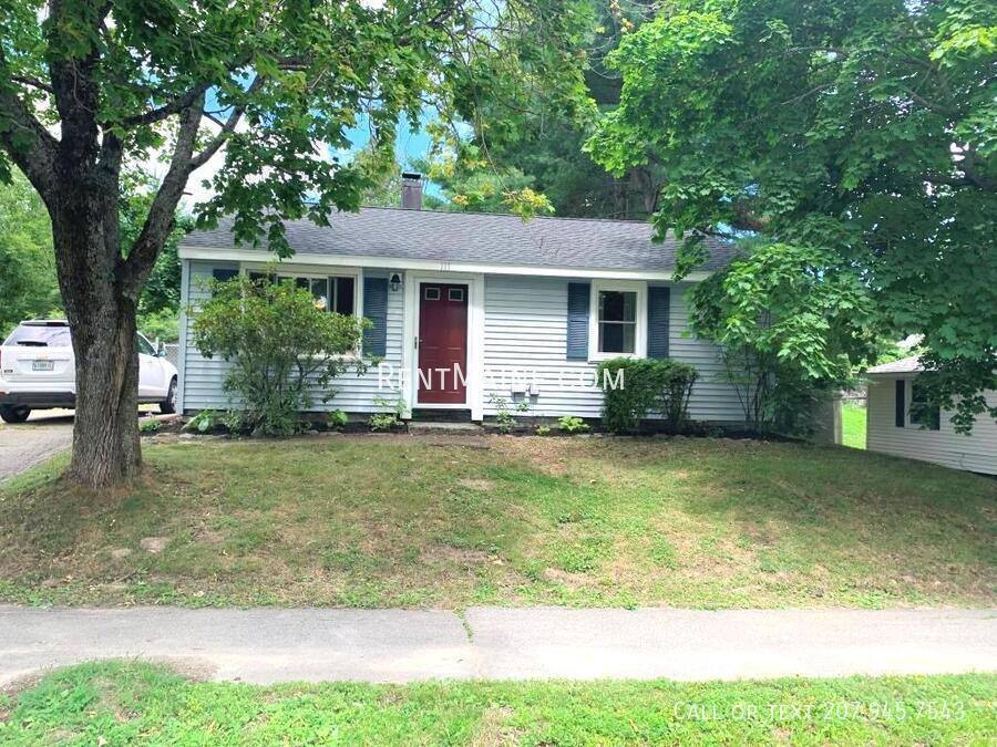 Apartment for rent at 111 Falvey St, Bangor, ME 04401