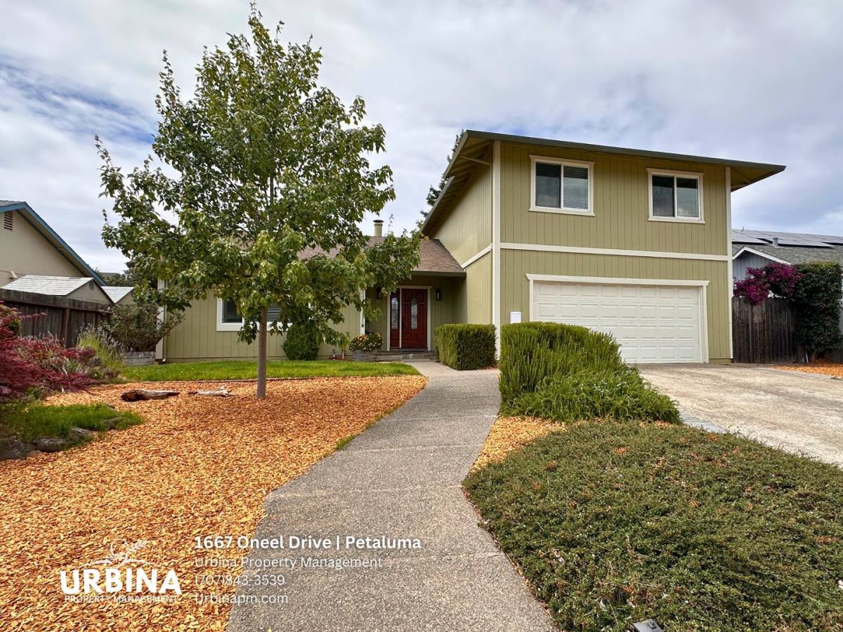 House for rent at 1667 Oneel Dr, Petaluma, CA 94954