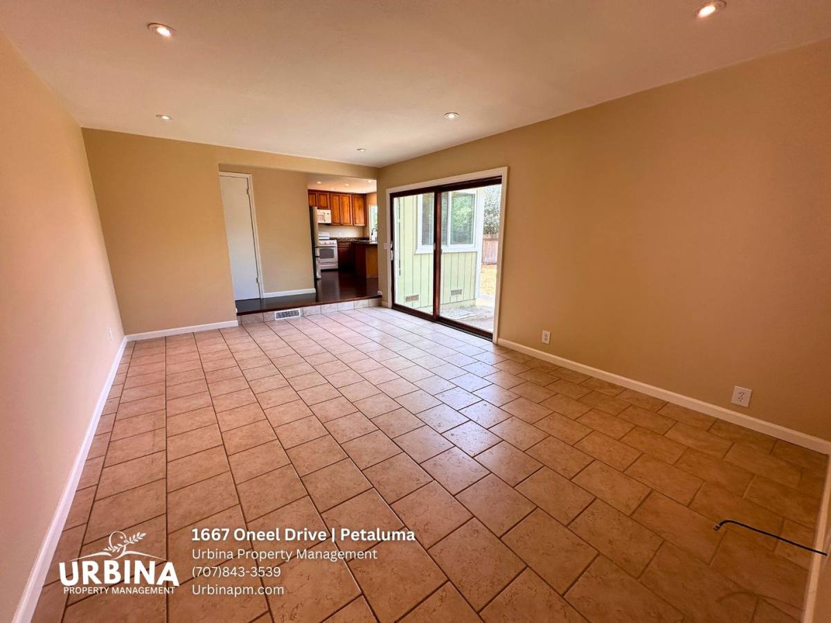House for rent at 1667 Oneel Dr, Petaluma, CA 94954