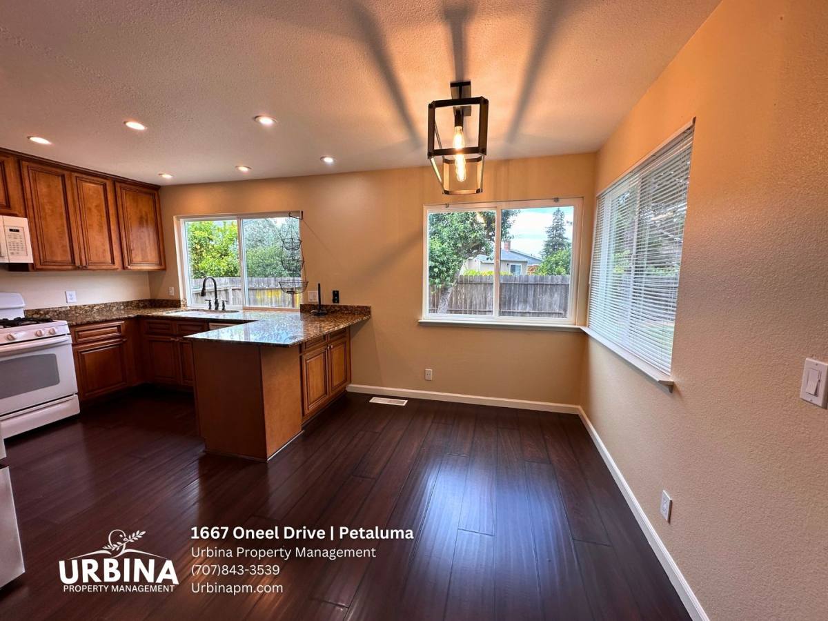 House for rent at 1667 Oneel Dr, Petaluma, CA 94954