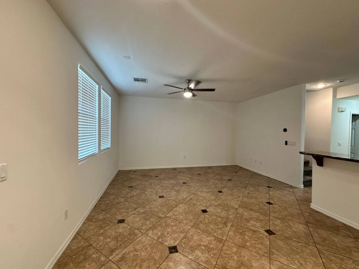 Townhouse for rent at 1571 Plaza Centre Dr, Las Vegas, NV 89135