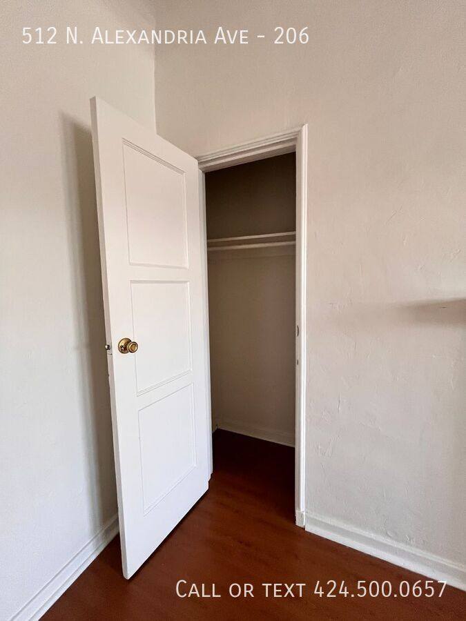 Apartment for rent at 512 N Alexandria Ave #206, Los Angeles, CA 90004