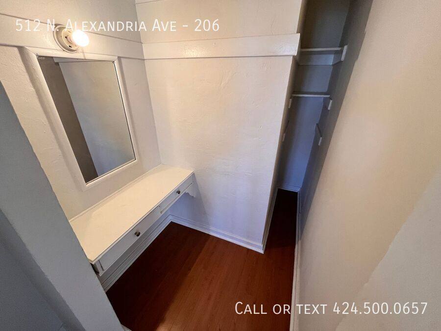 Apartment for rent at 512 N Alexandria Ave #206, Los Angeles, CA 90004