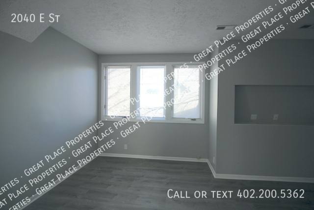 Apartment for rent at 2040 E St, Lincoln, NE 68510
