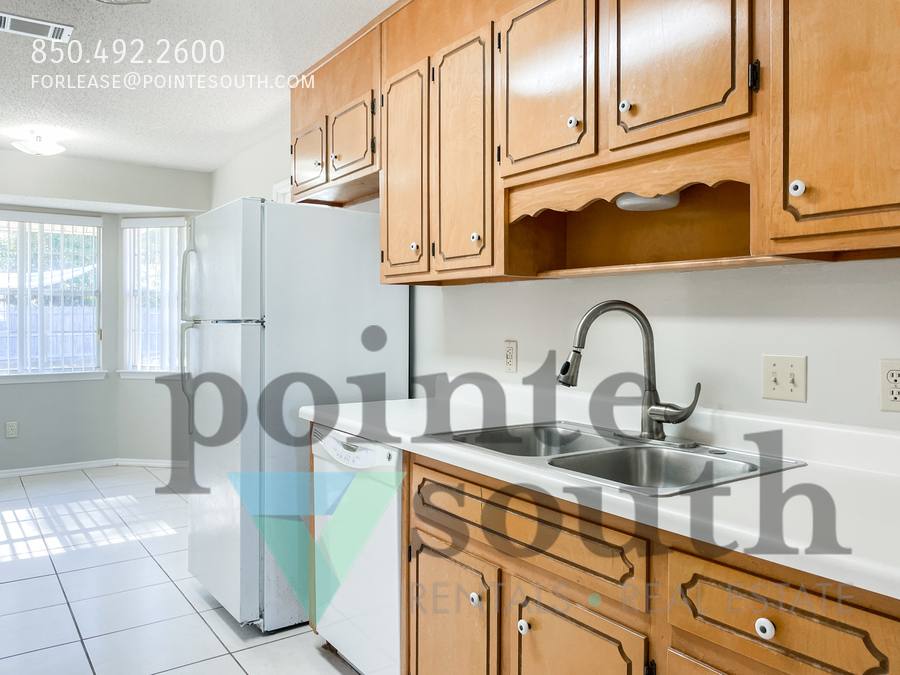 House for rent at 2001 W Indies Dr, Pensacola, FL 32506