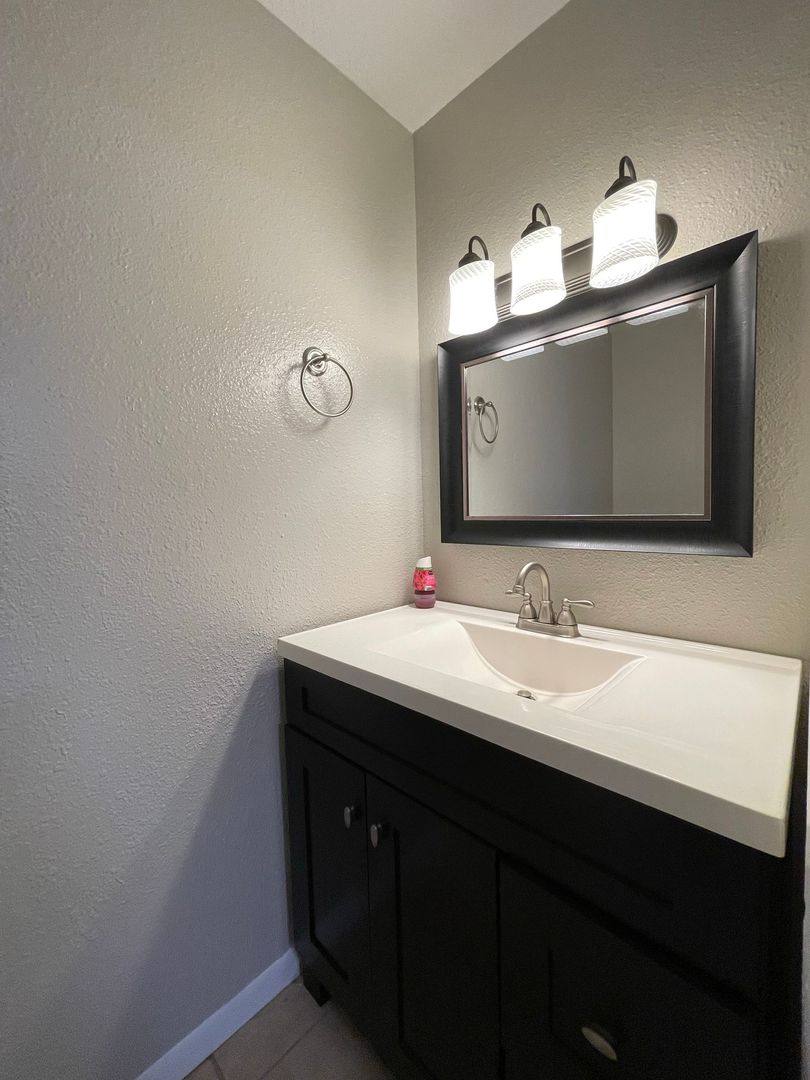 Townhouse for rent at 2700 N 16th St, Beaumont, TX 77703
