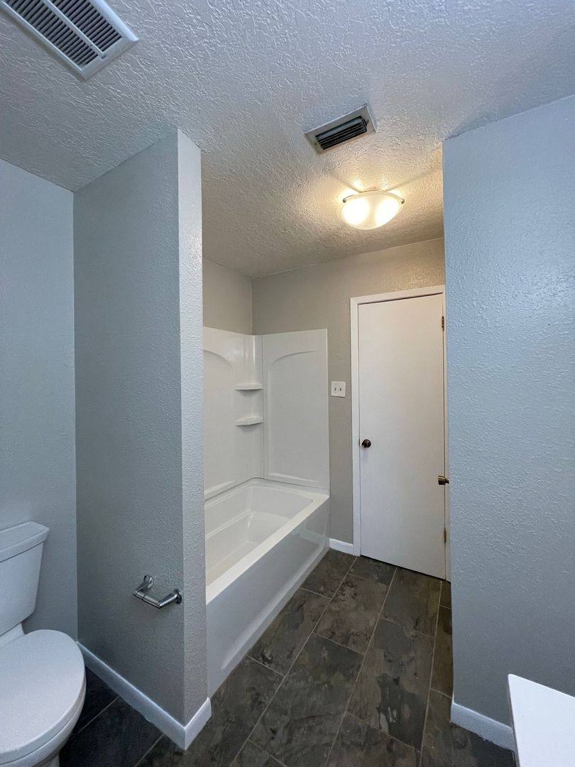 Townhouse for rent at 2700 N 16th St, Beaumont, TX 77703